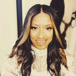 Meet your Posher, Regina